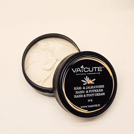 Yhteispakkaus: Kuusenkerkkä hoitoöljy (20 ml) ja Tyrni Käsi- & jalkavoide (50 g)